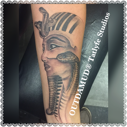 Explore black queen tattoo ideas, creative tattoo ideas in Savannah, available at Tatlyfe Studios