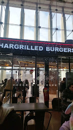 Photo n°7 de Carl's Jr. Marseille Gare Saint Charles à Marseille ()