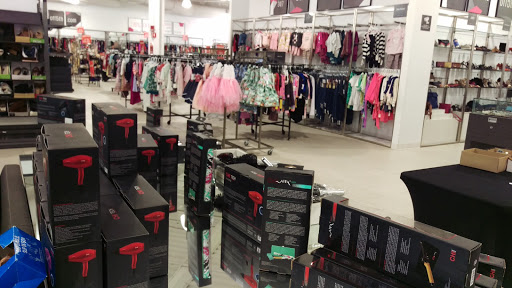 Department Store «Saks OFF 5TH», reviews and photos, 306 Hiawatha Blvd W, Syracuse, NY 13290, USA