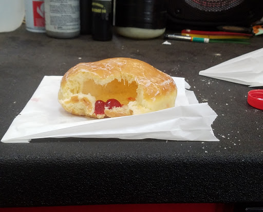 Donut Shop «Kountry Donuts», reviews and photos, 102 S Main St, Grapevine, TX 76051, USA