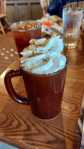 American Restaurant «Cracker Barrel Old Country Store», reviews and photos, 200 Davis Blvd, Pittsburgh, PA 15275, USA