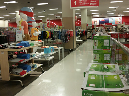 Department Store «Target», reviews and photos, 139 Flatbush Ave, Brooklyn, NY 11217, USA