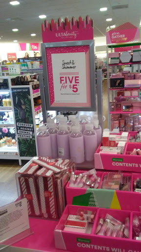 Shopping Mall «Sherwood Mall Shopping Center», reviews and photos, 5308 Pacific Ave, Stockton, CA 95207, USA