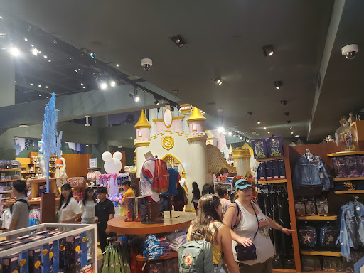 Toy Store «Disney Store», reviews and photos, 1540 Broadway, New York, NY 10036, USA