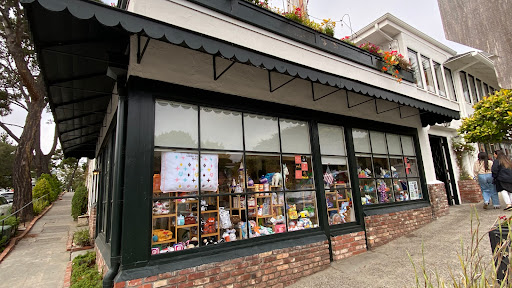 Pet Supply Store «Diggidy Dog», reviews and photos, Ocean Ave & Monte Verde St, Carmel-By-The-Sea, CA 93923, USA