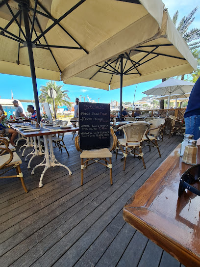 El Pirata Pizza Ibiza Ristorante & Bar - Avinguda de Santa Eulària des Riu, 11, 07800 Eivissa, Illes Balears, Spain