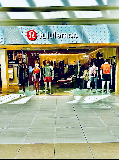 lululemon, 8702 Keystone Crossing #21, Indianapolis, IN 46240, USA, 