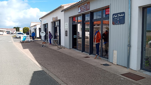 Hangar de Marin à Loix