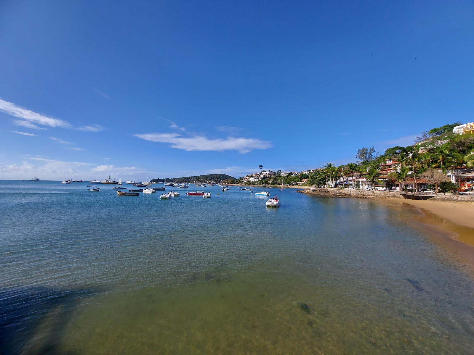 Praia do Canto的照片 带有碧绿色纯水表面