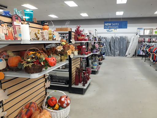 Thrift Store «Goodwill Englewood», reviews and photos, 4160 S Broadway, Englewood, CO 80113, USA