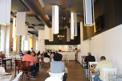 D'ins Escola-Restaurant en Sant Adrià de Besòs
