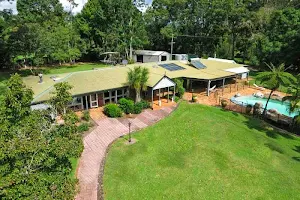 McCarthy Lake House| Maleny Accommodation | House to rent | Rooms Available image