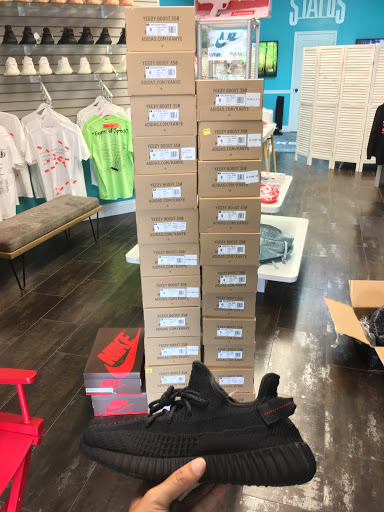 Shoe Store «Sneaker Syndicate», reviews and photos, 213 N Magnolia Ave, Orlando, FL 32801, USA