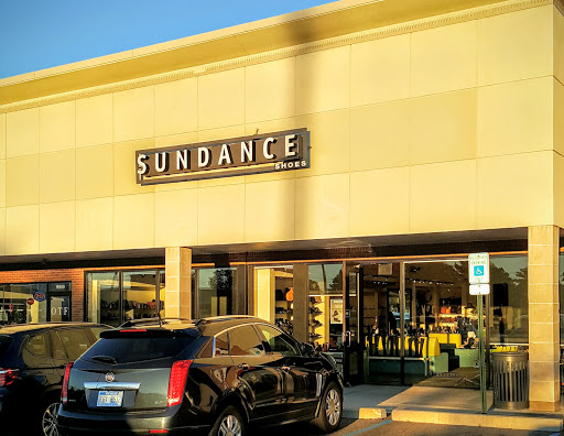 Sundance Shoes, 6915 Orchard Lake Rd, West Bloomfield Township, MI 48322, USA, 