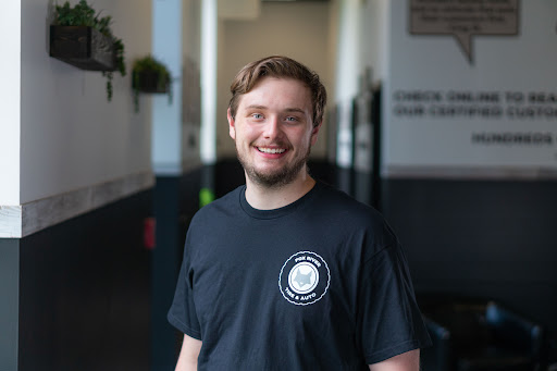 Auto Repair Shop «Fox River Tire & Auto», reviews and photos, 20 N 17th St, St Charles, IL 60174, USA