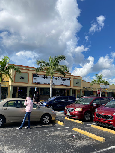 Movie Theater «Edison Park 8 Cinemas», reviews and photos, 2235 Winkler Ave, Fort Myers, FL 33901, USA