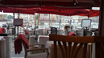 Atmosphère du Restaurant O Bout du Quai à Honfleur - n°2