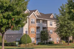 The Stratford at Hillcrest Towne Center Apartments image