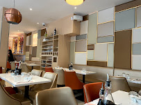 Atmosphère du Restaurant de sushis Bozen Iéna à Paris - n°1