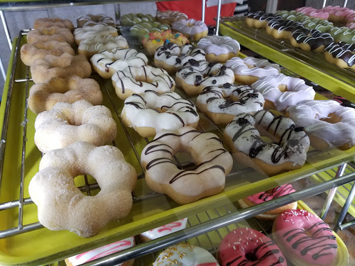 Donut Shop «Sierra Donuts», reviews and photos, 430 Anaheim Hills Rd C, Anaheim, CA 92807, USA