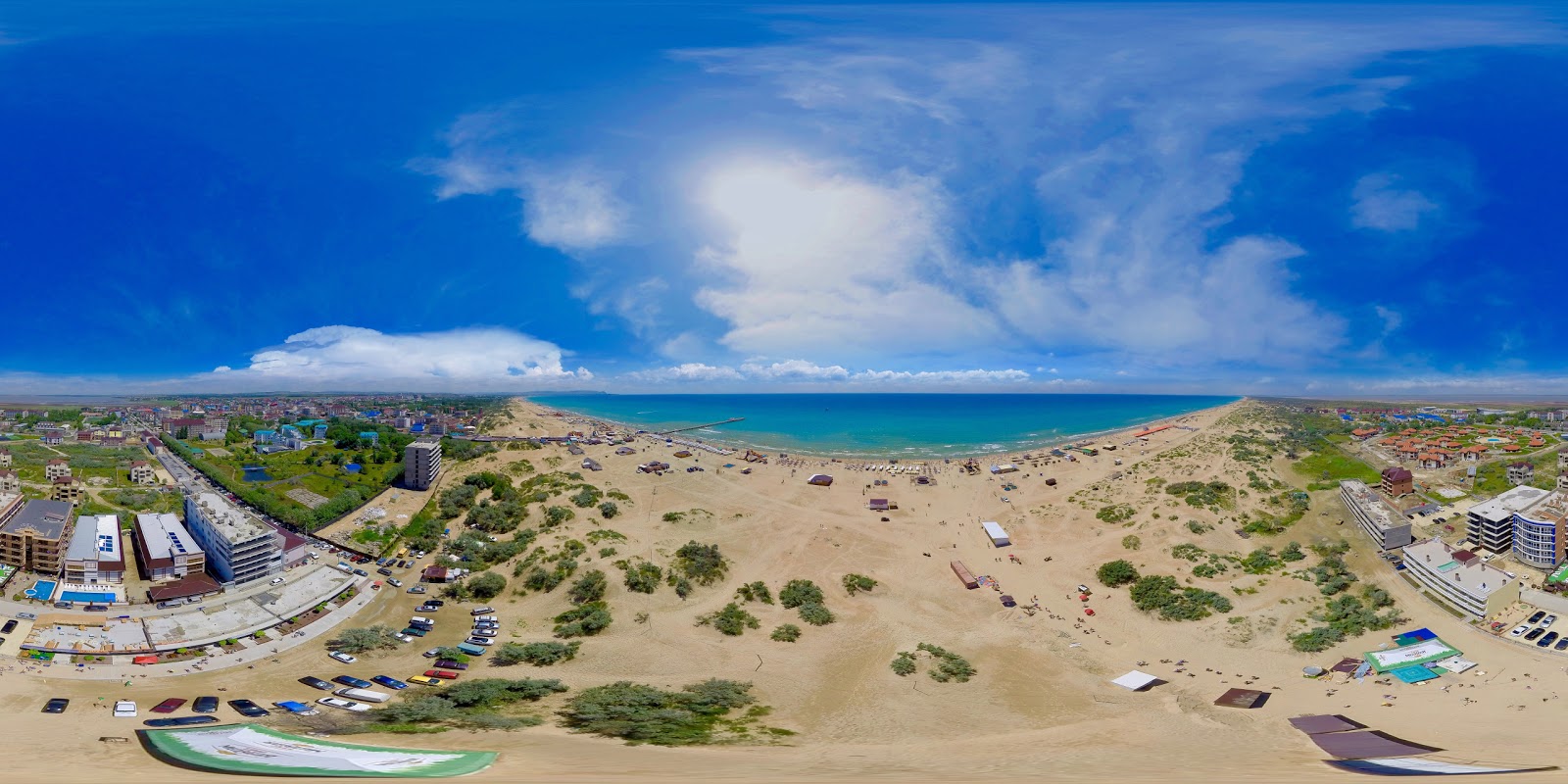 Φωτογραφία του Plyazh Akvarel με φωτεινή λεπτή άμμο επιφάνεια