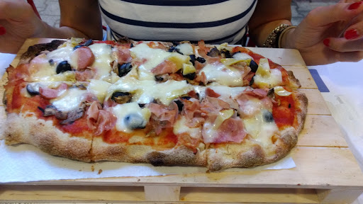 PIZZERIA STADIO DI MARCO SQUAGLIA in Cecina, Provincia di Livorno