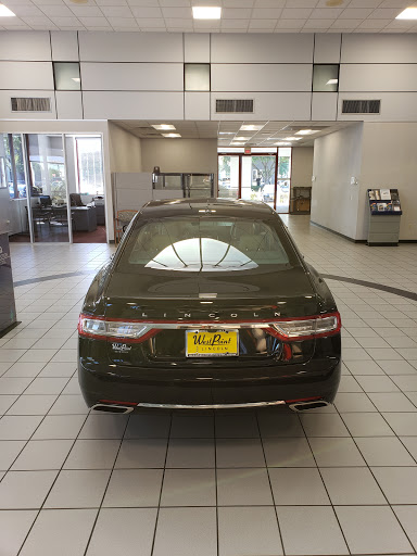 Lincoln Mercury Dealer «West Point Lincoln», reviews and photos, 11666 Katy Fwy, Houston, TX 77043, USA