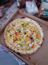 Plats et boissons du Pizzeria Eden Pizza Juvignac - n°3