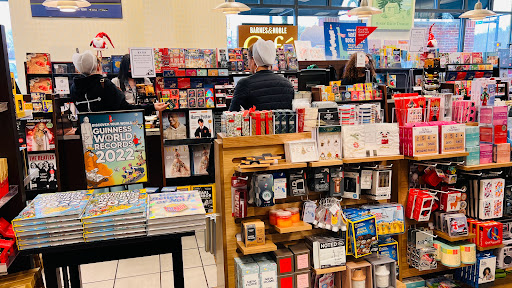 Book Store «Barnes & Noble», reviews and photos, 301 Main St, Exton, PA 19341, USA