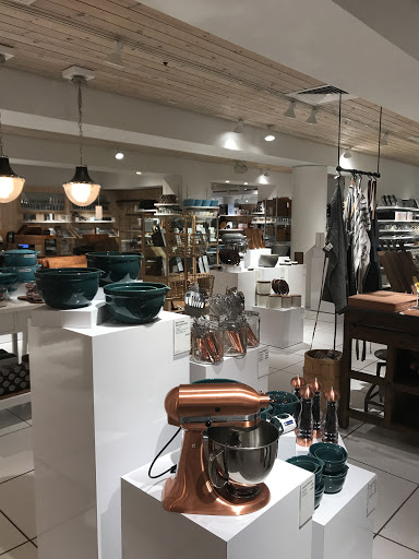 Furniture Store «Crate and Barrel», reviews and photos, 1115 Broadway Plaza, Walnut Creek, CA 94596, USA