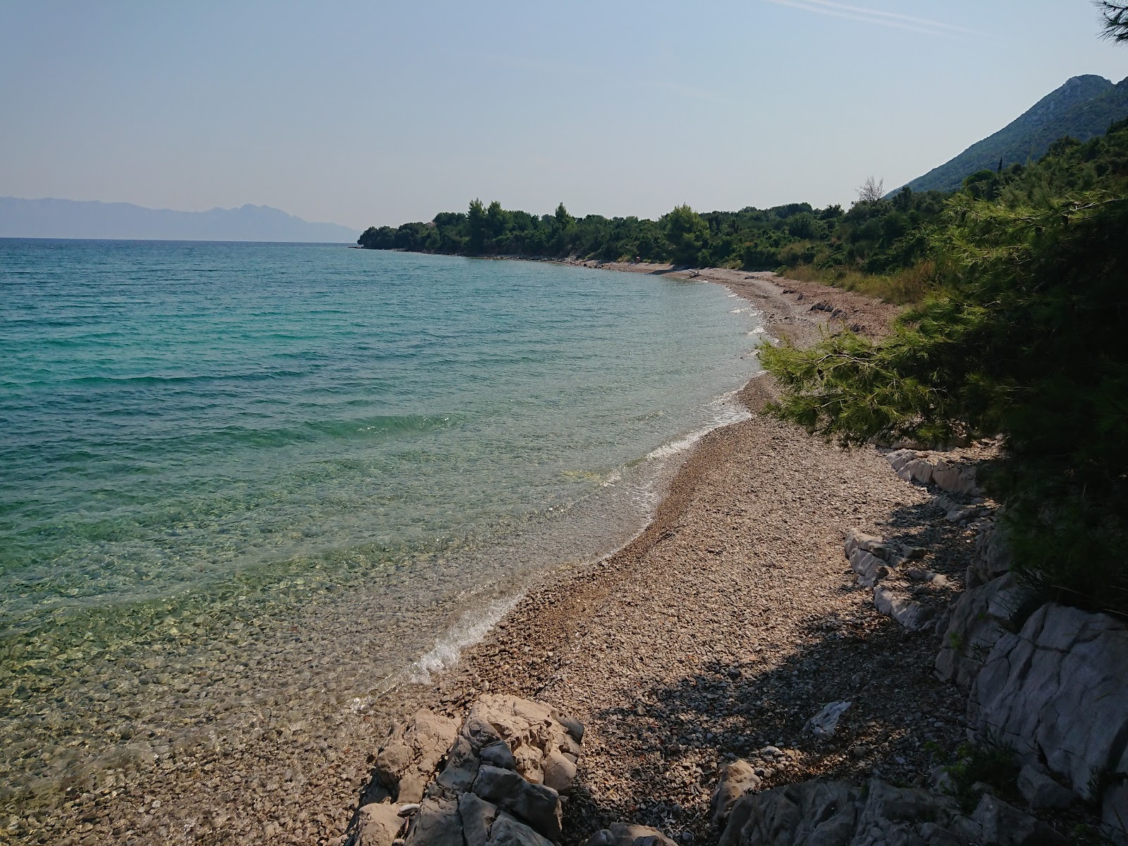 Foto van Salpa beach gelegen in een natuurlijk gebied