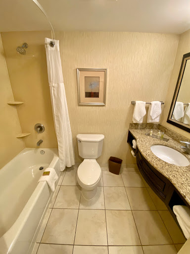 Hotel «DoubleTree by Hilton Hotel Tinton Falls - Eatontown», reviews and photos, 700 Hope Rd, Eatontown, NJ 07724, USA