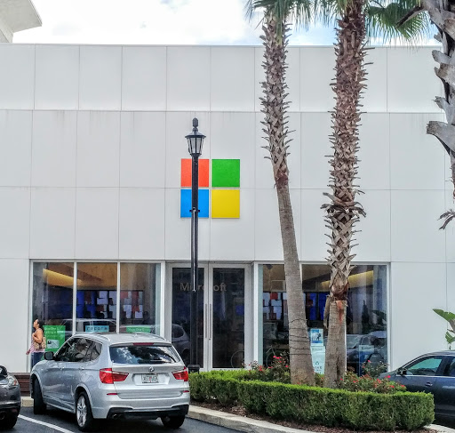 Computer Store «Microsoft Store - St. Johns Town Center», reviews and photos, 4791 River City Dr #113, Jacksonville, FL 32246, USA
