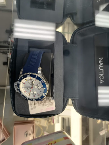 Clothing Store «Ross Dress for Less», reviews and photos, 3425 E Foothill Blvd, Pasadena, CA 91107, USA