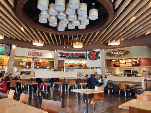 Outlet Mall «Tanger Outlet Riverhead», reviews and photos, 200 Tanger Mall Dr, Riverhead, NY 11901, USA