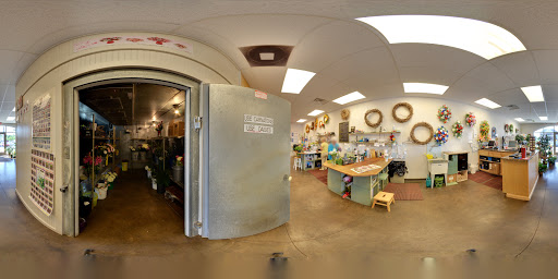 Florist «Four Seasons Florist», reviews and photos, 2141 Wilma Rudolph Blvd D, Clarksville, TN 37040, USA