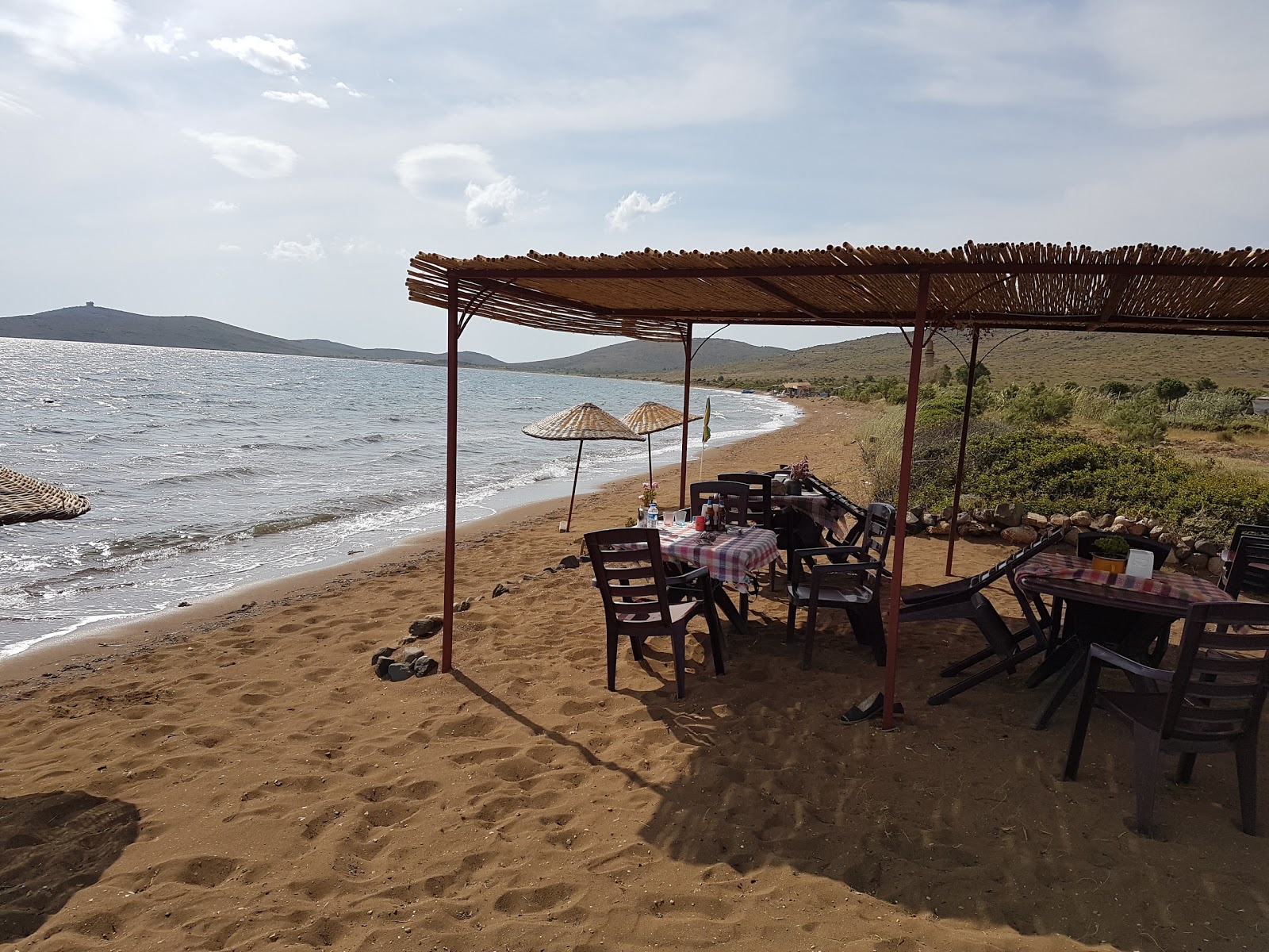 Foto von Alibey beach mit lange, gerade küste