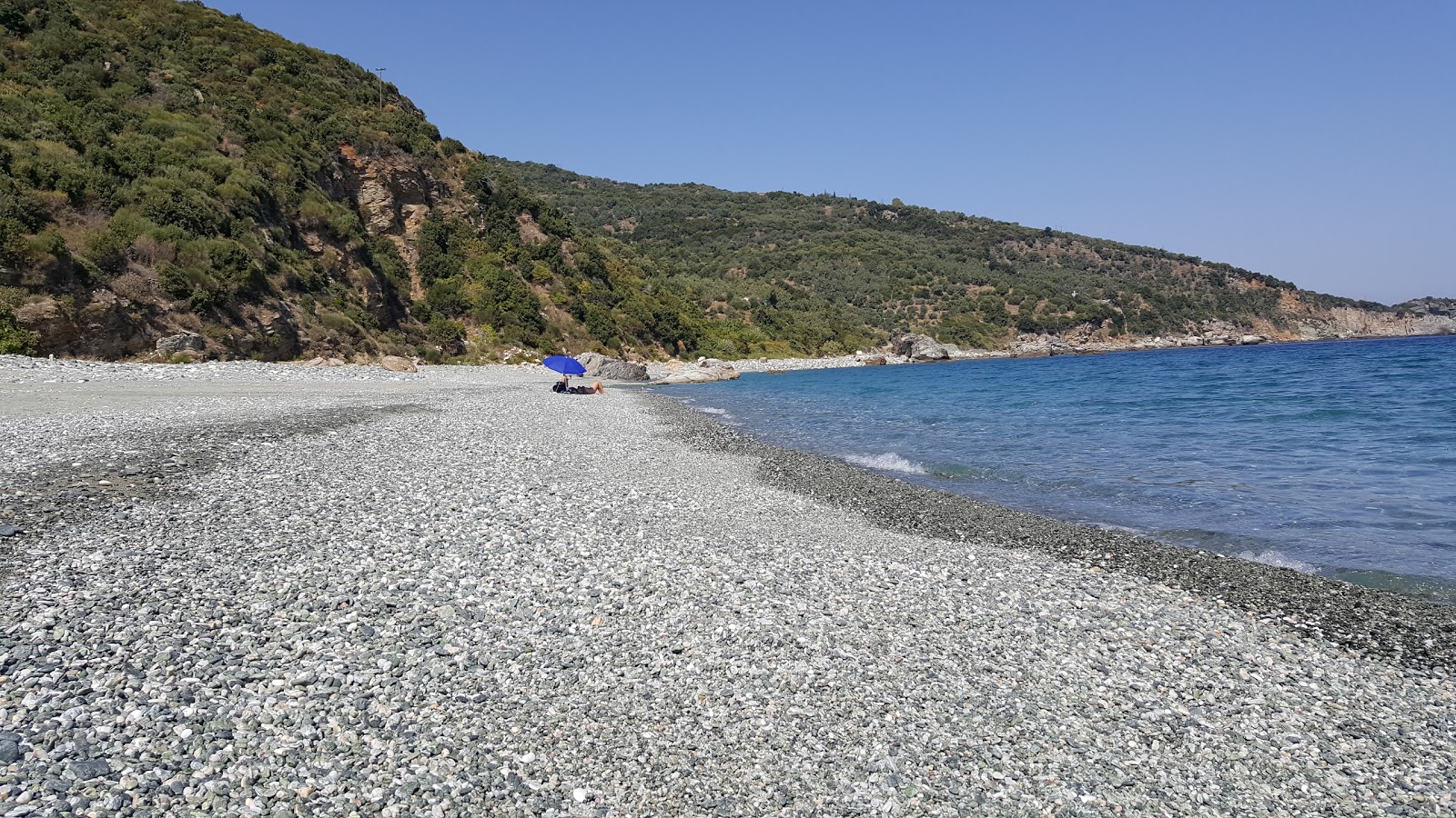 Foto av Pantazi Ammos beach med turkos rent vatten yta