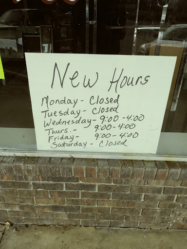 Thrift Store «Salvation Army Thrift Store», reviews and photos, 1501 E Willow St, Scottsboro, AL 35768, USA