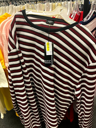 Shopping Mall «Freedom Village Shopping Center», reviews and photos, 1039 Alleghany St, Charlotte, NC 28208, USA