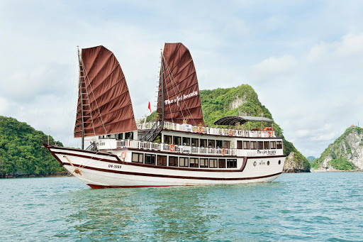 Halong Dragon Cruise