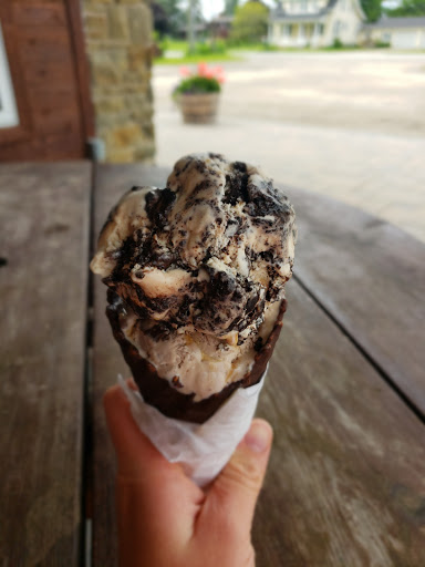Ice Cream Shop «Milkhouse Ice Cream and Coffee Cafe», reviews and photos, 4189 Keewahdin Rd, Fort Gratiot Twp, MI 48059, USA