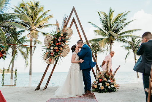 Blaine Alan Photography | Cancun Wedding Photographer