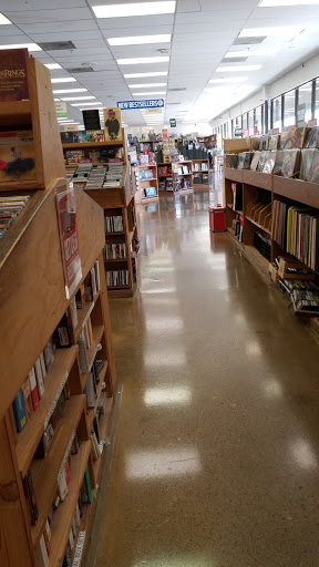 Book Store «Half Price Books», reviews and photos, 713 Harwood Rd, Bedford, TX 76021, USA