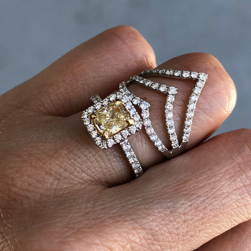 Jewelry Store «Santayana Jewelry Store Miami», reviews and photos, 917 SW 122nd Ave, Miami, FL 33184, USA