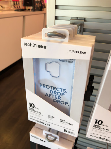 Cell Phone Store «T-Mobile», reviews and photos, 25965 Industrial Blvd #105, Hayward, CA 94545, USA