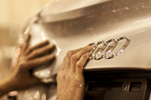 Auto Repair Shop «Oxmoor Collision Repair Center», reviews and photos, 11505 Electron Dr, Louisville, KY 40299, USA