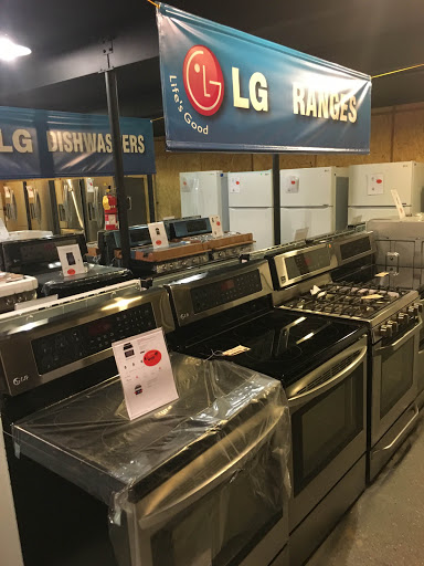 Appliance Store «Scratch & Dent Appliance Warehouse», reviews and photos, 1207 G Ave NE, Cedar Rapids, IA 52402, USA