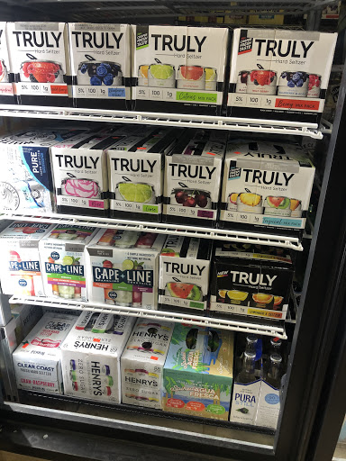 Liquor Store «Village Party Store & Deli», reviews and photos, 5589 E M 36 # A3, Pinckney, MI 48169, USA