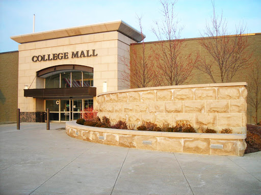 Shopping Mall «College Mall», reviews and photos, 2894 E 3rd St, Bloomington, IN 47401, USA